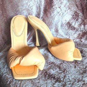 ASOS DESIGN Orange Sherbet Colored Puffy Heels Sz 4